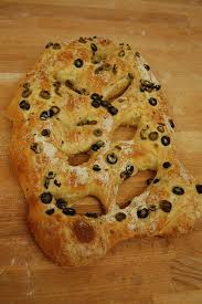 Fougasse Aux Olives De La Boulangerie Artisanale Restez Fougasse Recipe Bakery Recipes