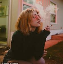 Phat booby kinky smoking mature rammed. Cam Girl Earns 1 000 A Month From Smoking Online And Says Coronavirus Has Boosted Her Business Daily Mail Online