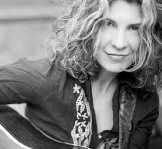 Janet Robin's Instagram, Twitter & Facebook