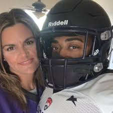 Essence Bell (@EssenceBell11)