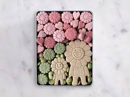 2021.03.19] Cherry-blossom viewing cookie tin – Japanese Pop Art
