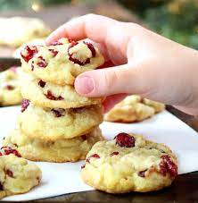 Chances are you'll enjoy some fresh baked christmas cookies this holiday. Kris Kringle Christmas Cookies Easy Kraft Recipes