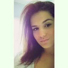 Stream Fernanda Barros music