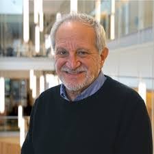 Angela Peat's Instagram, Twitter & Facebook