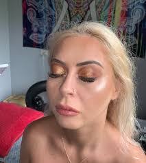 Abbey Peterson's Instagram, Twitter & Facebook