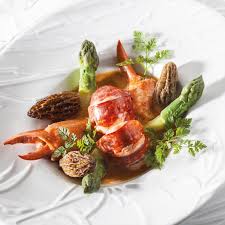 Homard Printanier Aux Morilles Arts Gastronomie Homard Recette Gastronomie Recettes De Cuisine