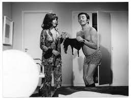 Irónicamente, a pesar de su posición de liderazgo en los bulldogs de riverdale, no era un chico especialmente musculoso pero tenía una buena estructura física. Ethel Rojo Y Alberto Grandes De La Escena Nacional Facebook