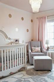 1001 Idees Pour Chambre Rose Et Gris Les Nouvelles Tendances Dans La Deco D Interieur Chambre Bebe Rose Chambre Bebe Deco Chambre Grise