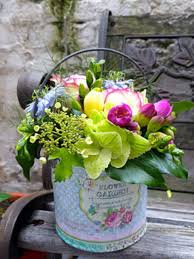 How do you make flower food for cut flowers. Make Your Own Preservative For Cut Flower Bouquets Horticulture