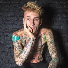 More images for how tall is machine gun kelly in feet » Machine Gun Kelly Age Wiki Bio Net Worth Affairs Gossip Family Instagram