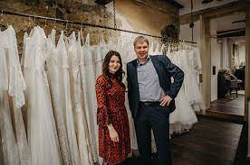 Maybe you would like to learn more about one of these? Heiraten In Rottweil Neue Brautmoden Boutique Mit Hochzeitsplanerin Bereichert Rottweiler Innenstadt Rottweil Inside