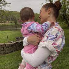 Gigi hadid and baby daughter khai wore matching swimsuits in an adorable series of instagram photos.; Gigi Hadid Asks Paparazzi To Blur Her Daughter Khai S Face In Photos People Com