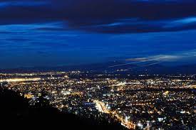 Villa de bolívar), l'observatoire astronomique national de colombie, le planétarium de bogota, maloka, le point d'observation de la tour colpatria, ainsi que celui de la calera, et la. Vista Larga Exposicion Via A La Calera Destino Bogota Larga Exposicion Galerias Exposiciones