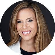 Leslie Oakes's Instagram, Twitter & Facebook