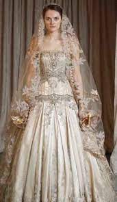 Find the perfect wedding dresses from satin to lace in the perfect old hollywood styles with a modern twist. 18 Different Types Of Indian Wedding Dresses For Indian Bride Starsricha