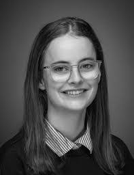 Cece Lynn's Instagram, Twitter & Facebook