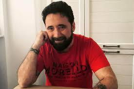 Tutte le dirette , l'attualità, le inchieste e l'intrattenimento in tempo reale. Federico Zampaglione Ad Agosto Sposo Giglia Lapresse