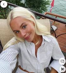 MODELS NEEDED!! ** PLEASE DM IF INTERESTED! 🥰 ** Looking for a bouncy  blowdry model for Friday 10th FREE OF CHARGE! Co and Pace Brisbane City *NO  PARKING!!*