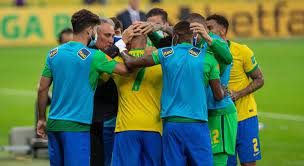 O atacante deixou o futebol de lado para falar sobre sua vida pessoal nas redes sociais. Iiniowlue3exdm