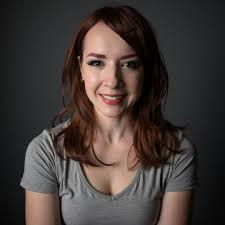 Amber Lamoreaux's Instagram, Twitter & Facebook