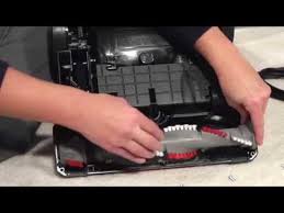 Bissell Cleanview Bagless Upright Vacuum Manual Changing The Belt Cleanview Vacuum With One Pass Technology Youtube