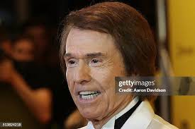 384 Aaron Raphael Photos & High Res Pictures