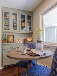 Check out our dining room nook selection for the very best in unique or custom, handmade pieces from our there are 1420 dining room nook for sale on etsy, and they cost $243.01 on average. Beautiful Kitchen Breakfast Nooks Hgtv