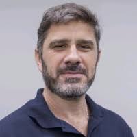 200+ perfis com “Witzel”