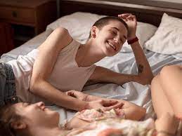 Best way to find a third person for the bedroom. Threesomes How To Keep It Safe And Healthy For All