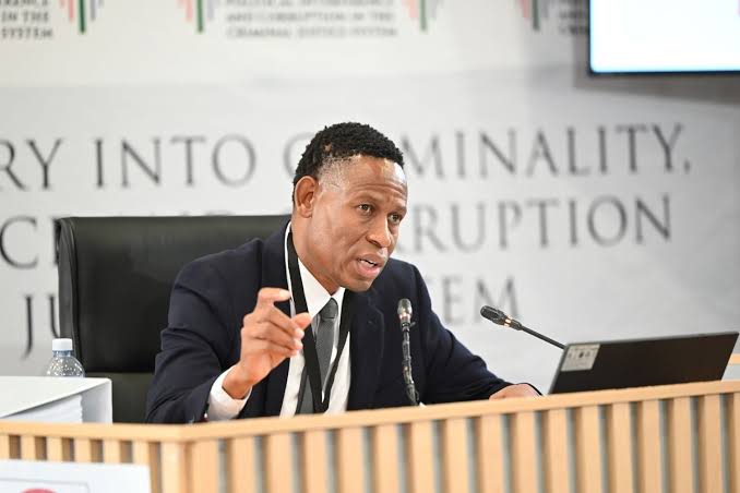 No one is saying f*k*l': Idac investigator tells Madlanga commission of internal plot against him