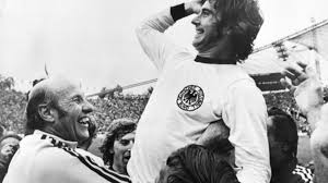 Maybe you would like to learn more about one of these? Bomber Der Nation Hat Alzheimer Betroffen Von Gerd Mullers Schicksal Fussball Stuttgarter Zeitung