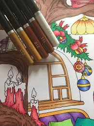 Epingle Par Leslie Anne Francisco Sur Castle Art Supplies Combos By Leslie Francisco Coloriage Palette De Couleurs Couleur