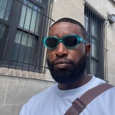 Andrew Ney (@choochney)