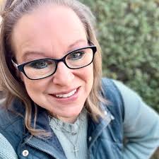 Hi, does someone know from where you could possibly see the northern lights  near Reykjavík? Thank you for your answers.🙂