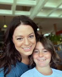 Rachel Packer's Instagram, Twitter & Facebook