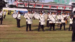 It was a normal sunday for a former principal of maktab sultan abu bakar johor bahru, until he received a visit from one of his. Pancaragam Maktab Sultan Abu Bakar Sports Day 2017 English College Marching Band Youtube