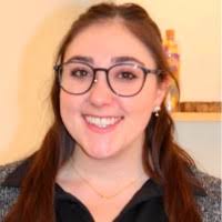 Kyra Farrell's Instagram, Twitter & Facebook