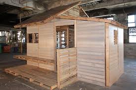 Construir una casa de palets no te tomará mucho tiempo. El Proyecto Que Te Permite Construir Una Casa De Palets En Solo Un Dia Federacion Paraguaya De Madereros