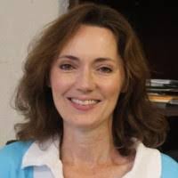 Beth Floyd's Instagram, Twitter & Facebook