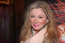 Leigh Arnold Clinic Clodagh Delaney: Two-and-a-half-week-old baby son Flynn  died in her sleeping fiance's arms, inquest hears