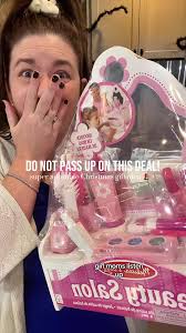 Melissa and Doug Pop Up Store