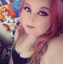 Vera Marie's Instagram, Twitter & Facebook