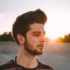 Sep 26, 2020 · cerchi un taglio di capelli maschile? Capelli Medi Uomo Liberta Di Stile