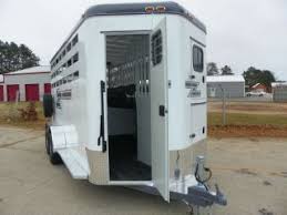 This trailer has the 16' stock area with a cut gate where you can use it as a midtack or for additional hauling options. When Is A Stock Trailer The Right Choice