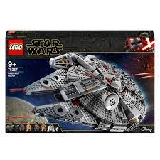 Der millennium falke (auch rasender falke oder einfach falke genannt). Lego Star Wars 75257 Millennium Falcon Smyths Toys Superstores