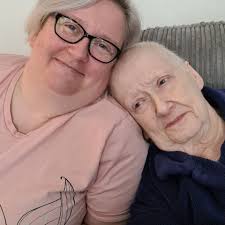 Fundraiser by Andi Middleton : Help taking mum away 1 last time