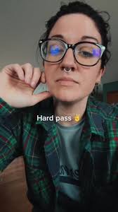 Lacey Sawyer (@laceysawyerrose)