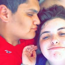 Aron Garcia (@Aron_Mykul)