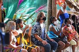 Find les touristes tour dates and concerts in your city. Dimanche Gras Lumineux Avec Le Waka Chire Band Culture En Guadeloupe