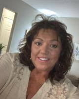 Vicki Newton's Instagram, Twitter & Facebook